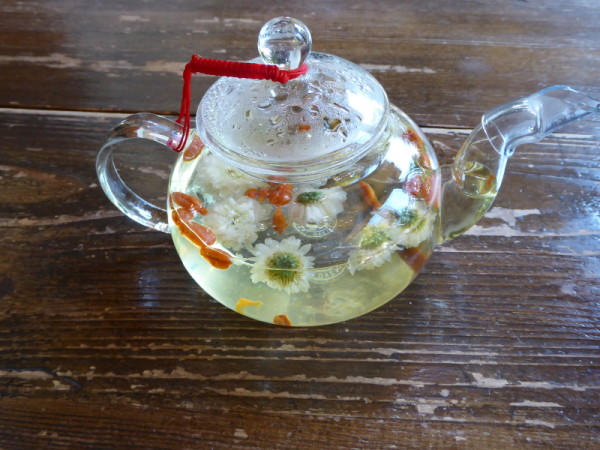 Chrysanthemum tea at the Nan Tien Temple tea house